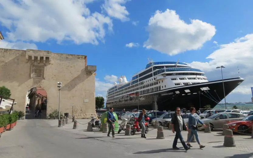 Siracusa · Italy · Port Schedule CruiseDig